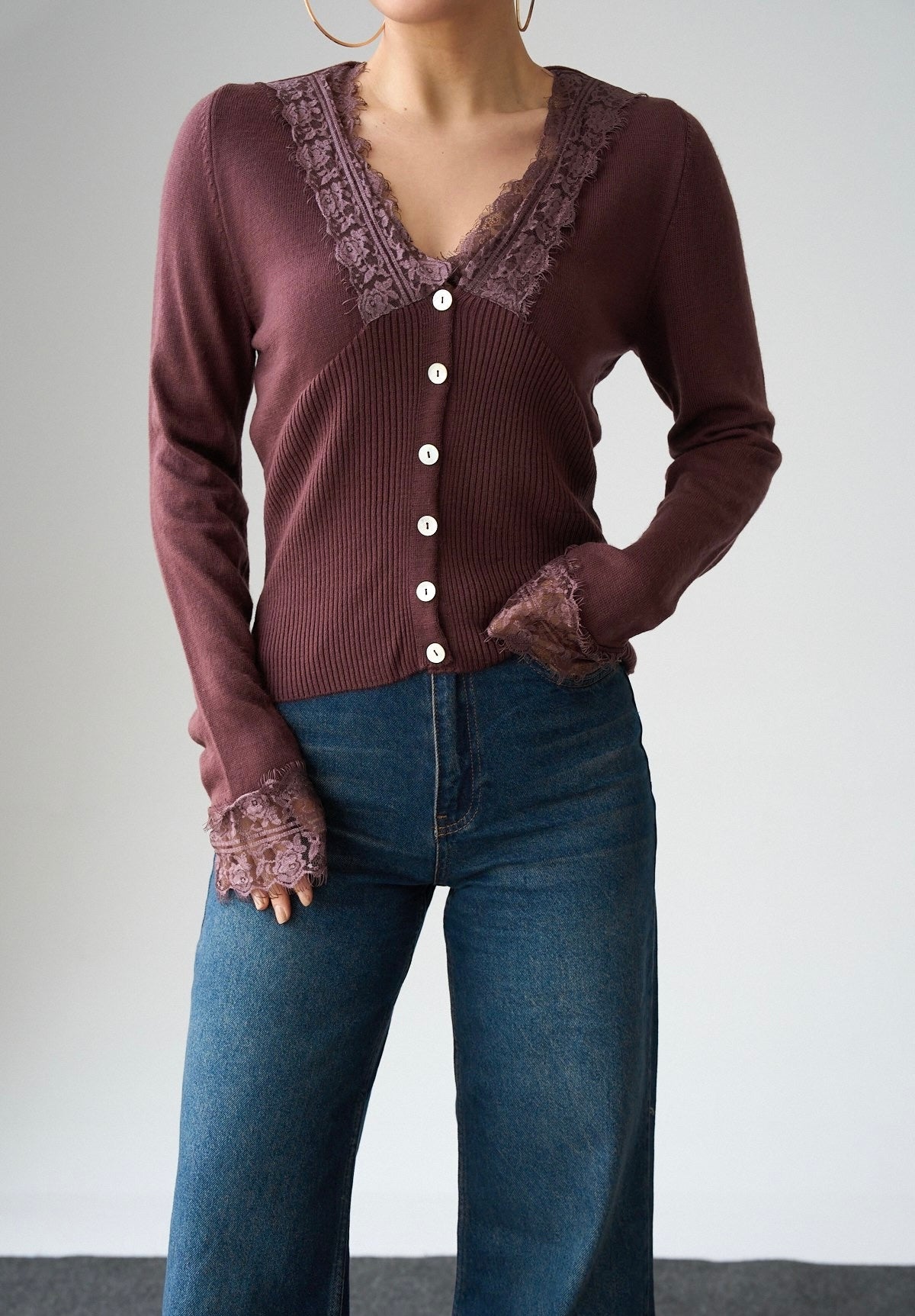 Cherry Dantel detailed blouse
