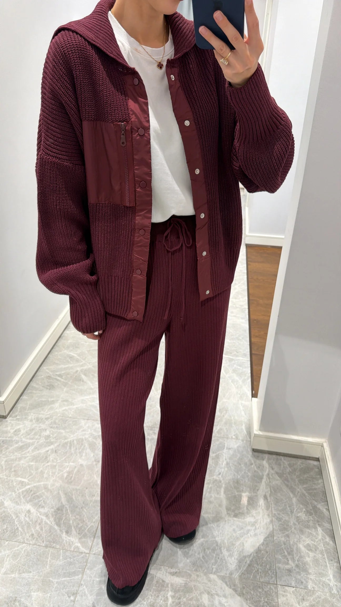 Burgundy wool set