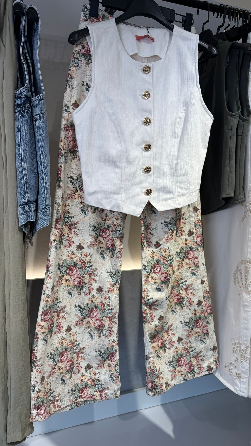 White denim vest