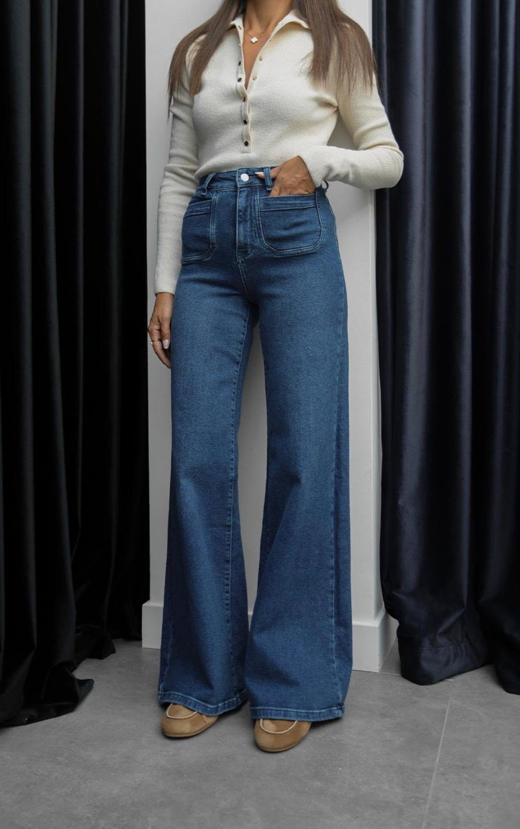 Front Pocket Wide Leg Jeans