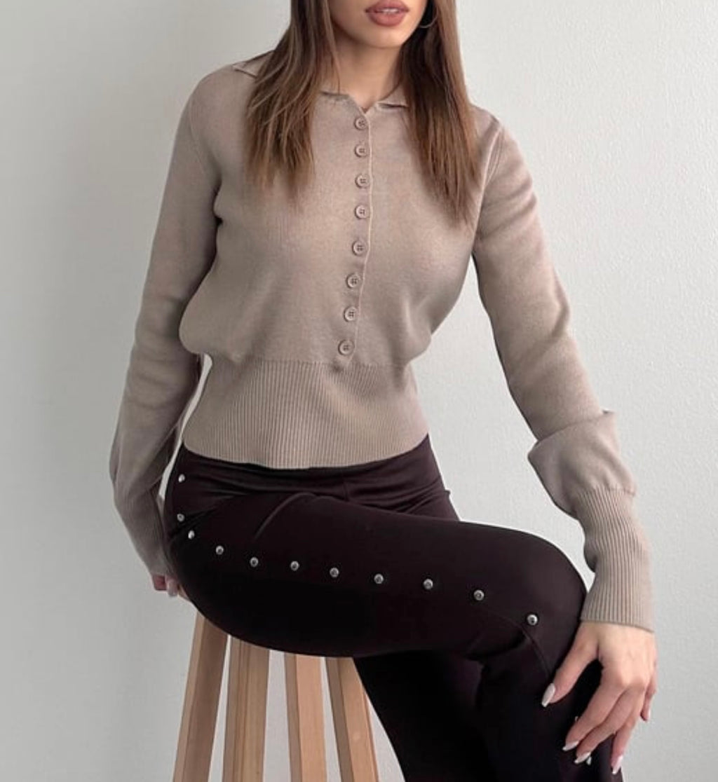 Dilvin Beige-buttoned top