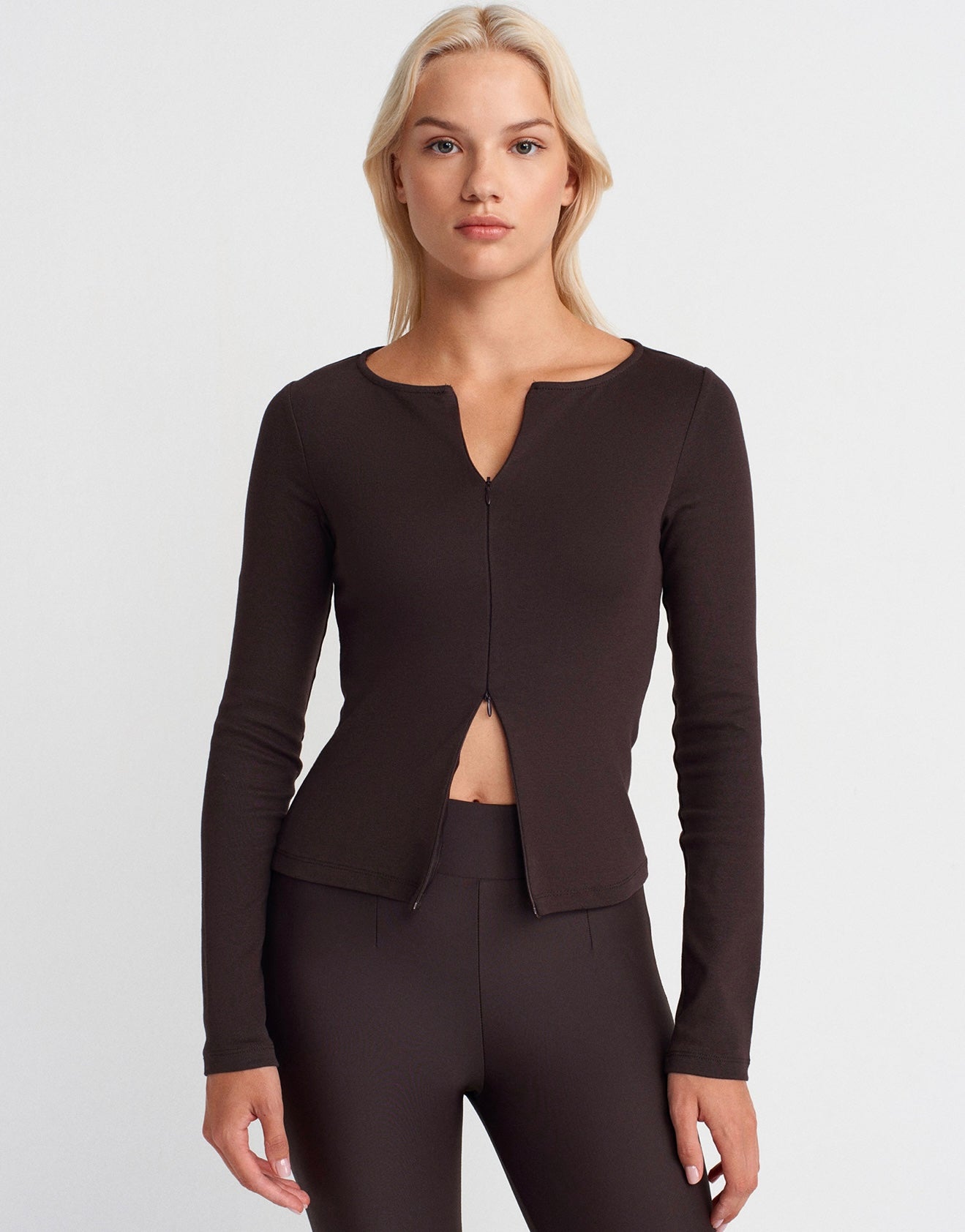 Zipper Detailed Top