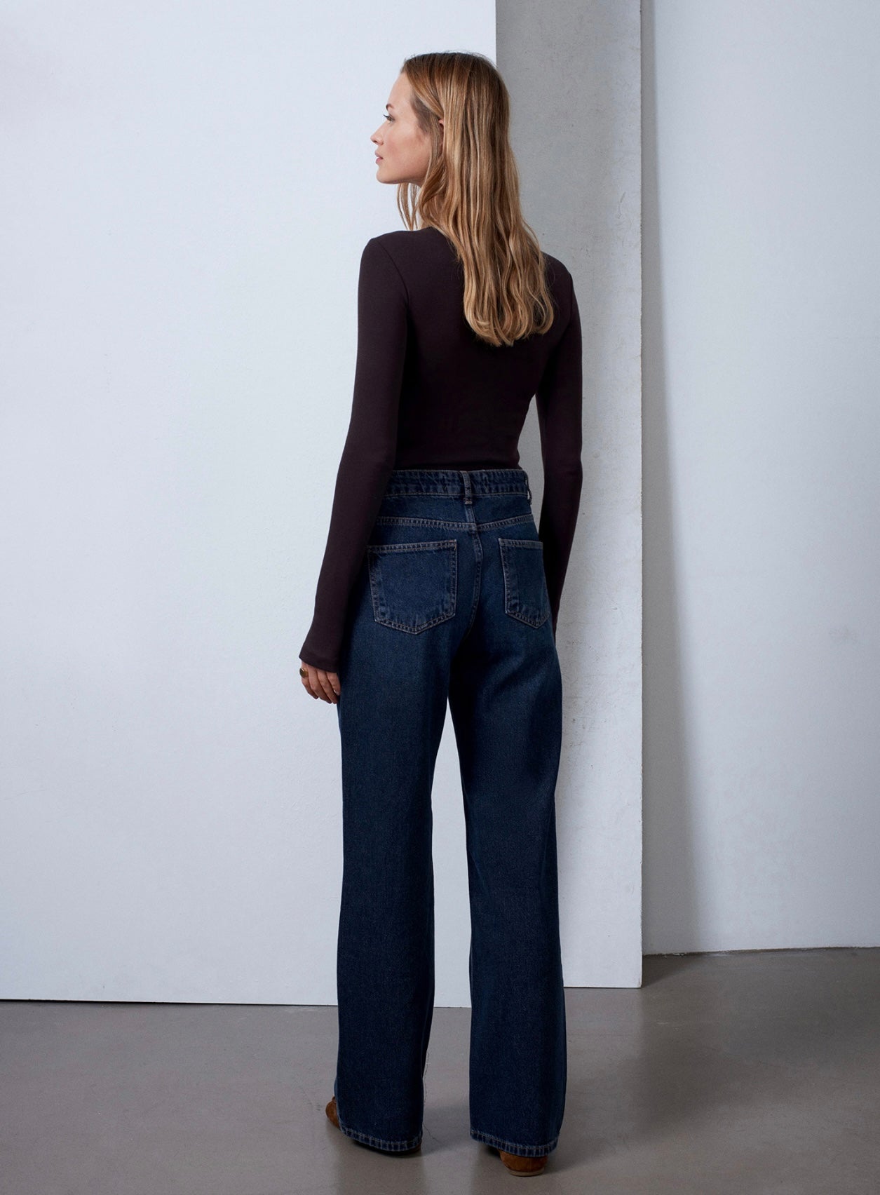 Navy straight cut  jeans