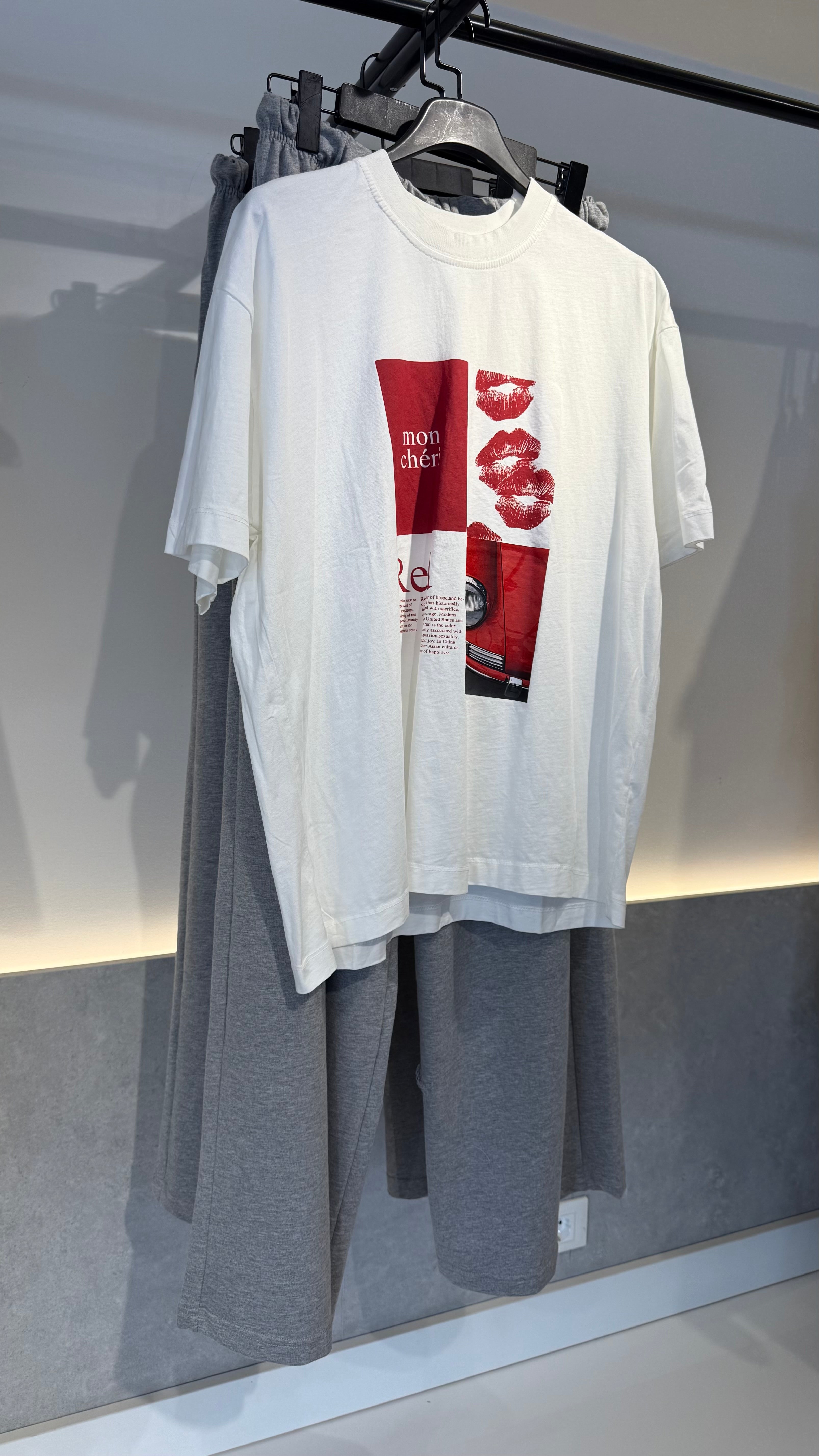 Mon Cheri T-shirt