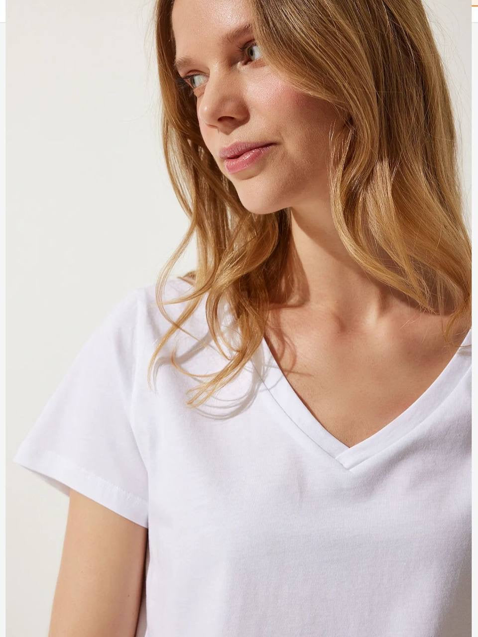 Basic V-neck T-shirt
