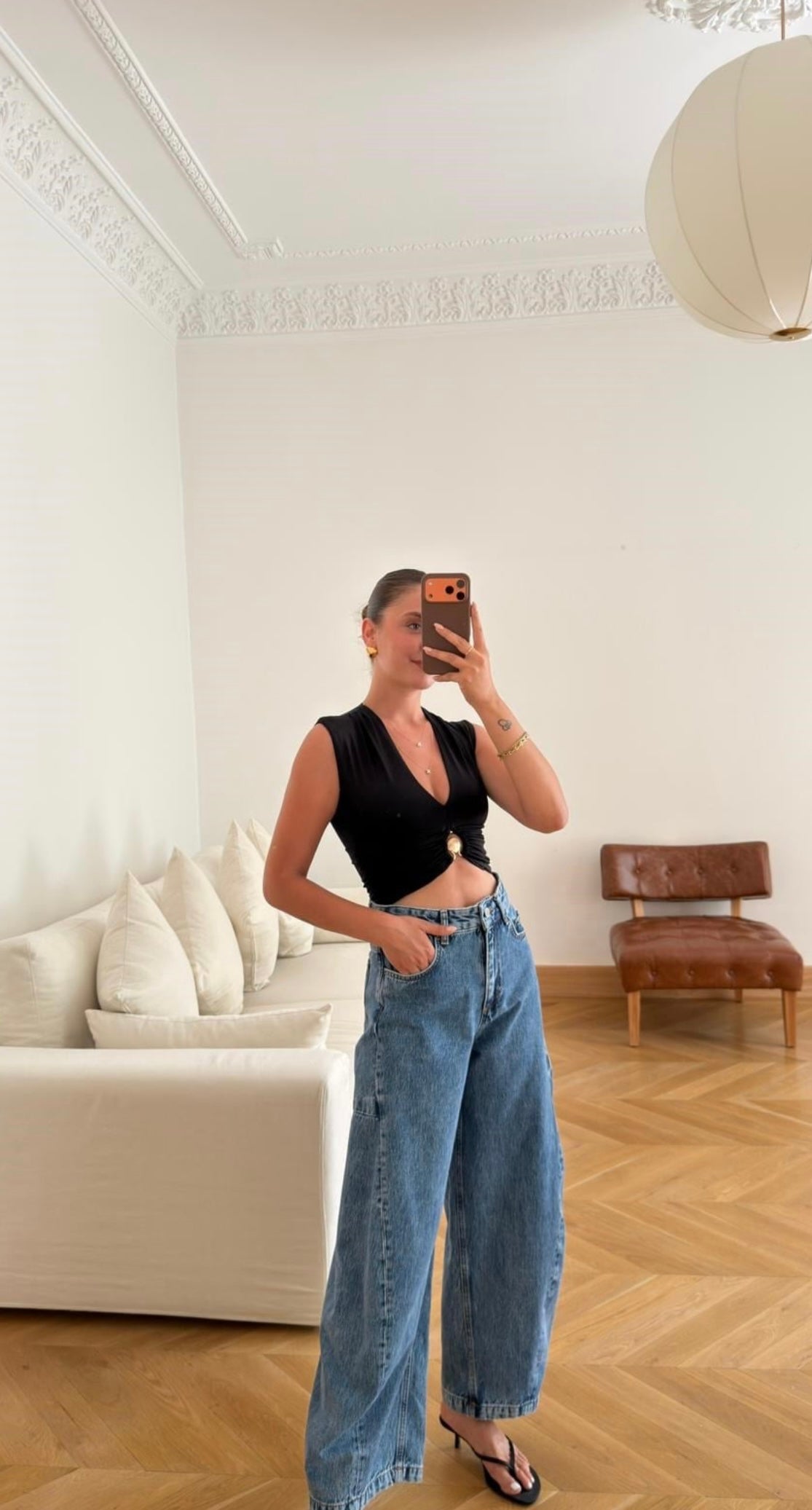 Shell Charm Crop - Black