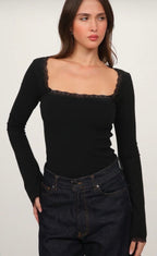 Square neck lace detailed top