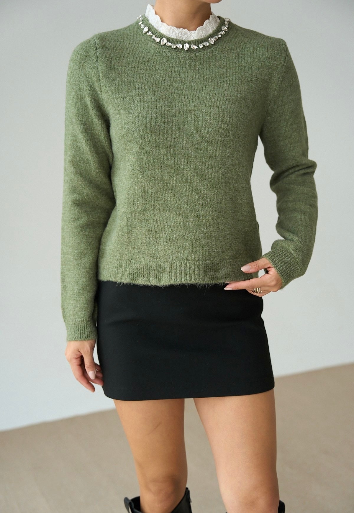 Sweater with stones Green
