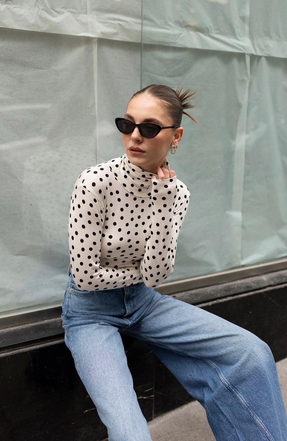 Polka-dots blouse - white