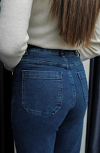Front Pocket Wide Leg Jeans
