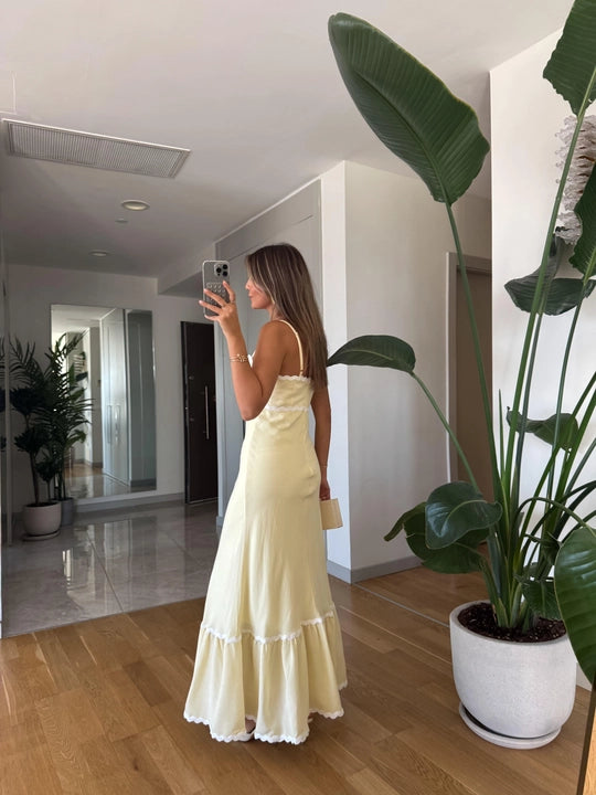 Yellow dress
