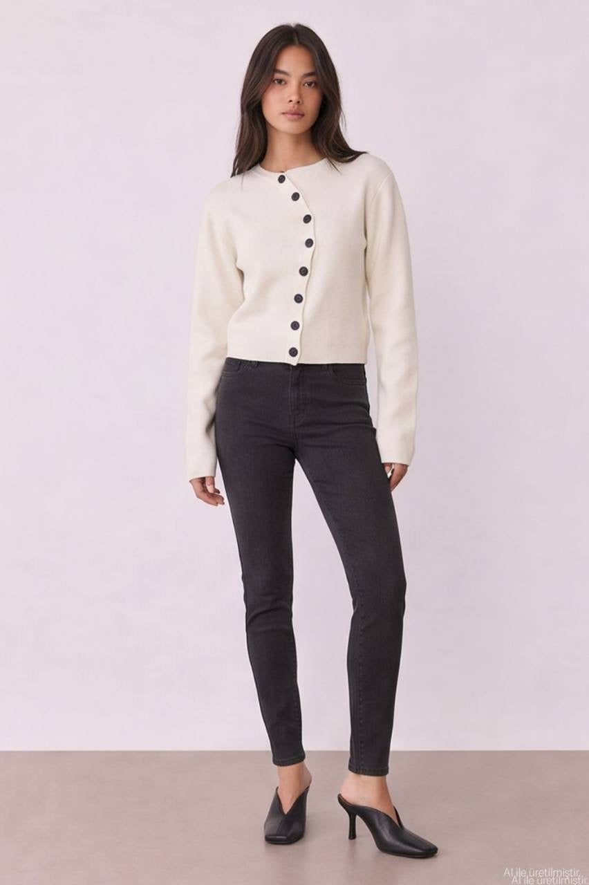 Curve Cardigan - Ivory