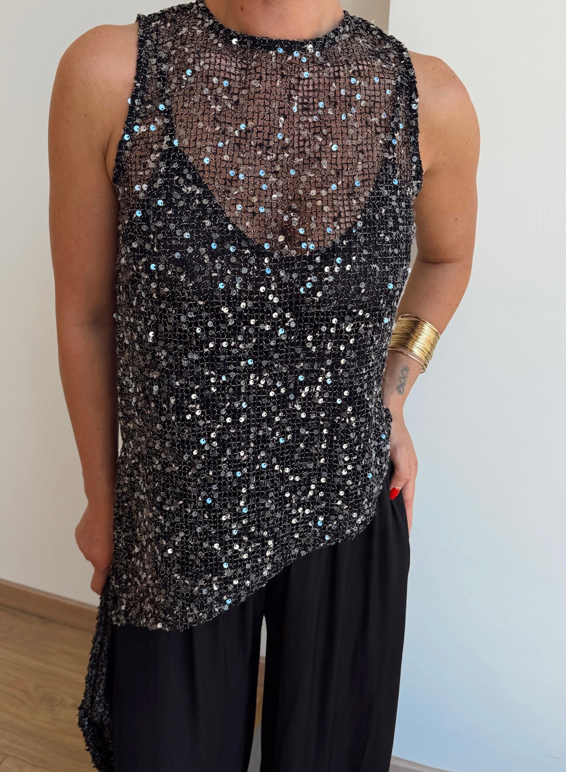 Metallic Asymmetrical Top - Black