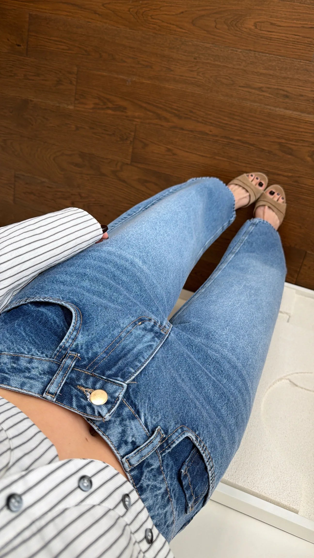 High-waisted Denim with Belt