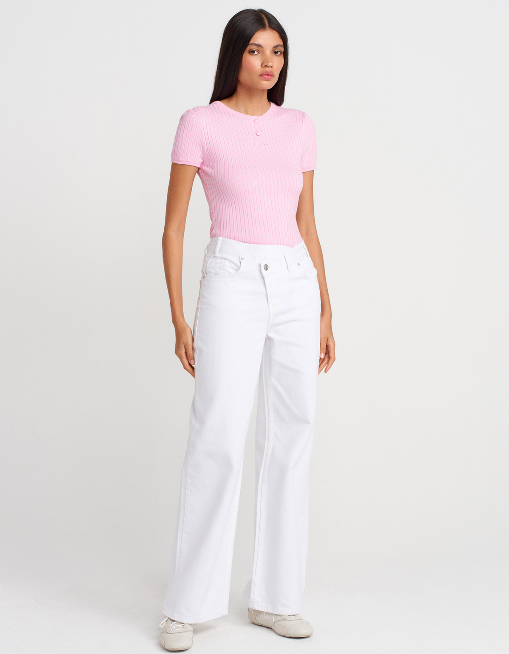 pink T-shirt