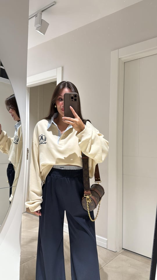 Shirt-Collar Sweatshirt