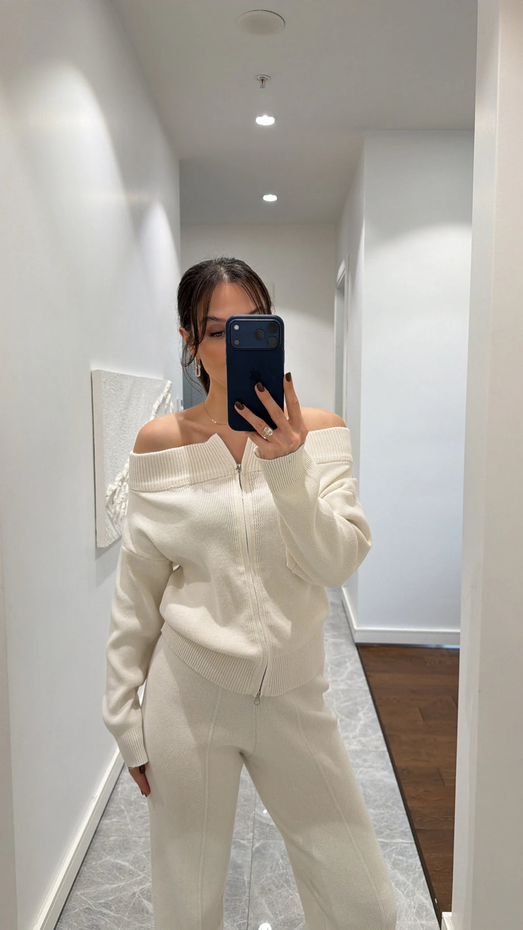 Ecru off-shoulder Set