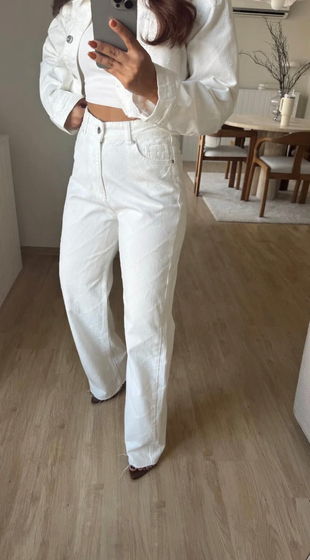 Ecru Jeans