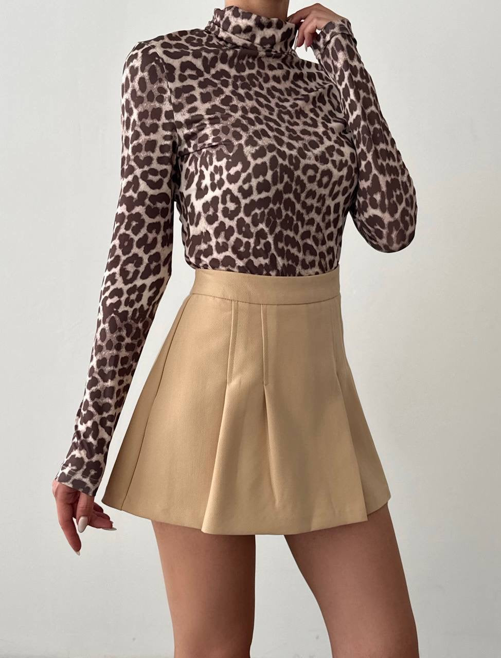 Leo Turtleneck