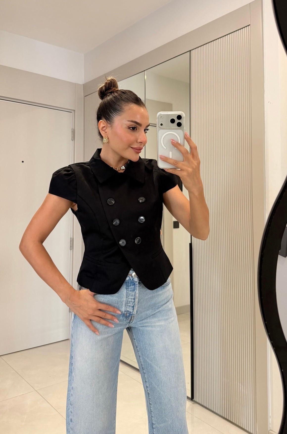 Black Short Sleeves Blazer