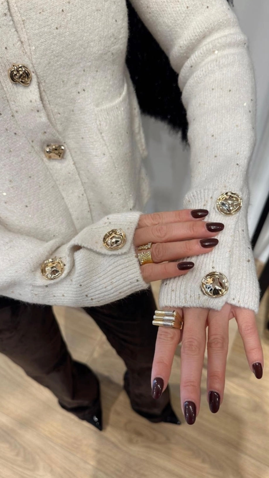 Dilvin Ecru Sweater with Gold details