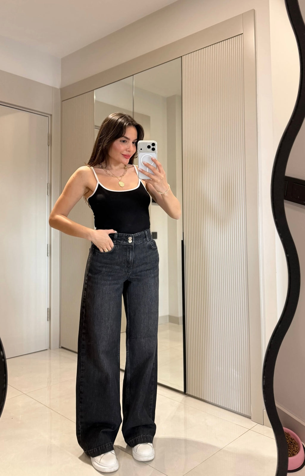 Black wide-leg Jeans