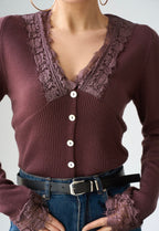 Cherry Dantel detailed blouse