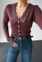 Cherry Dantel detailed blouse