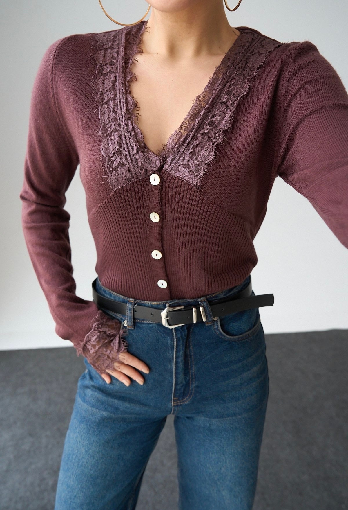 Cherry Dantel detailed blouse