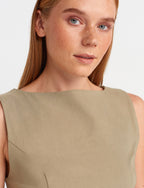 Shaped waist top