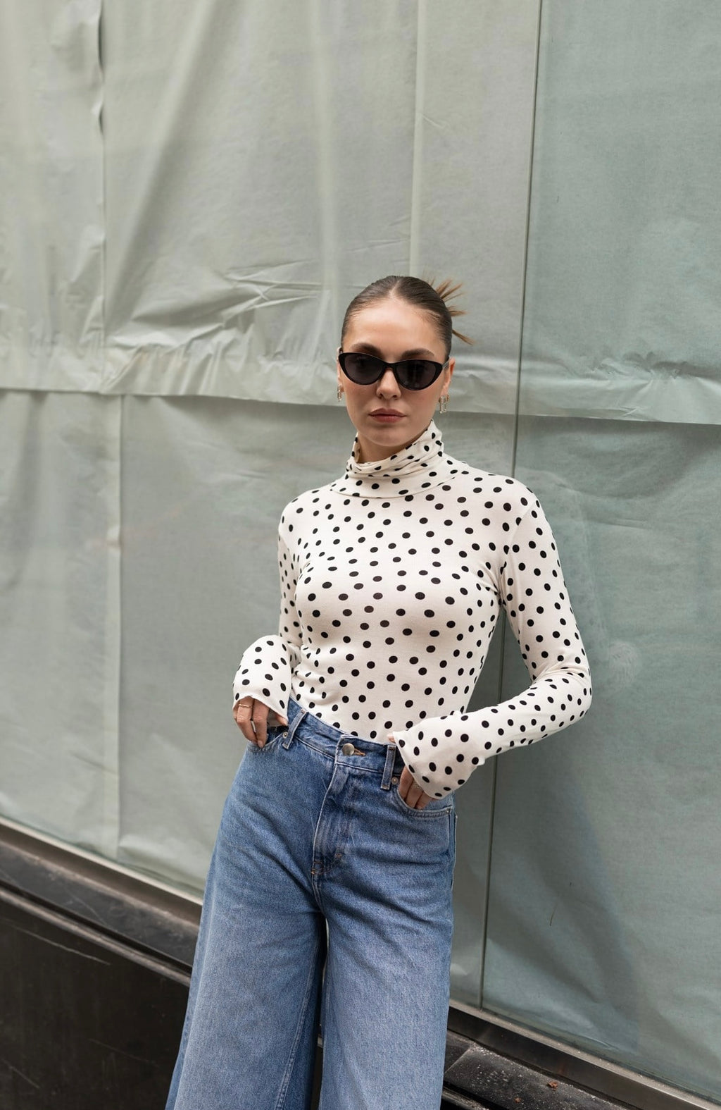 Polka-dots blouse - white