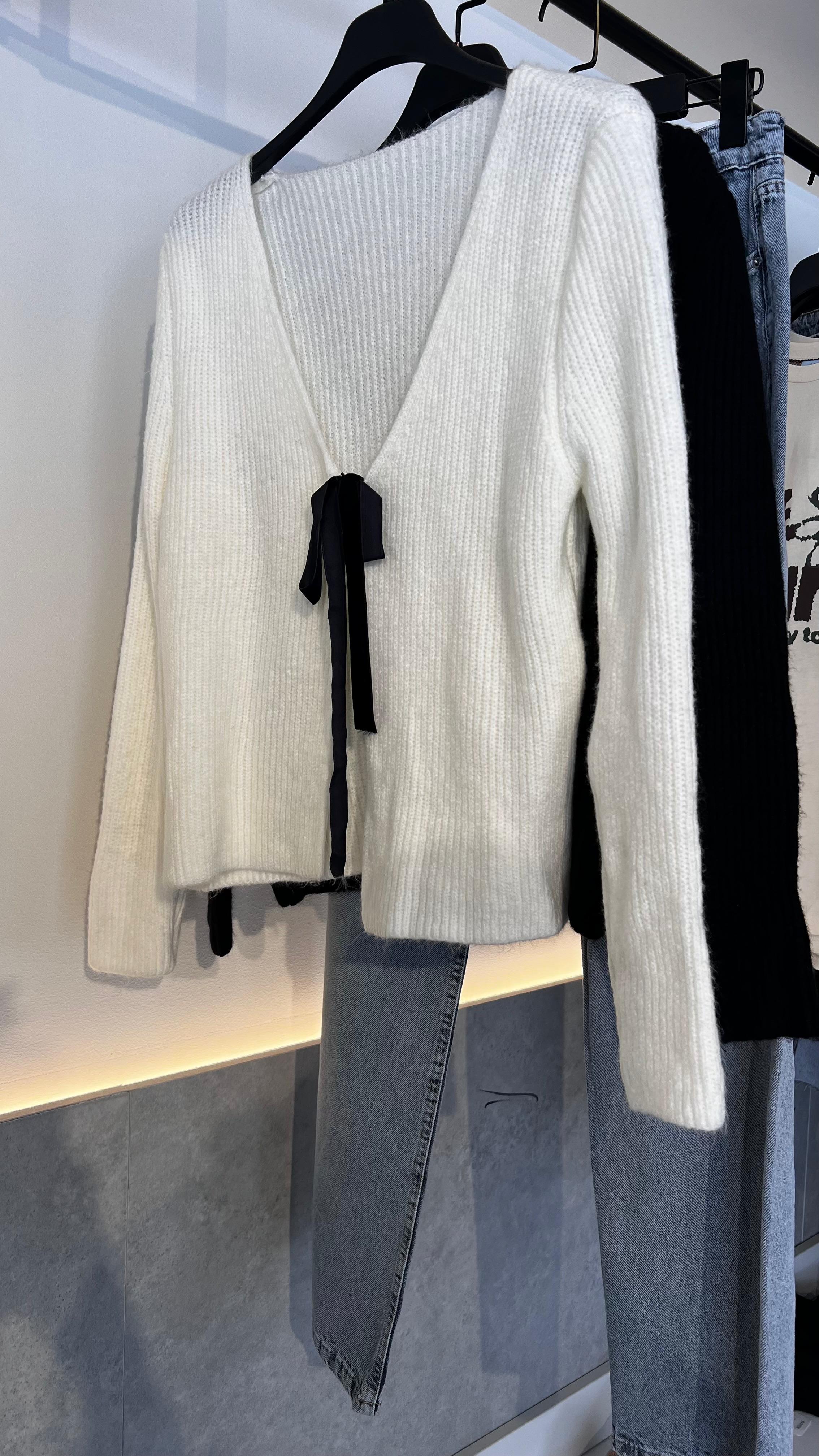 Ribbon Cardigan